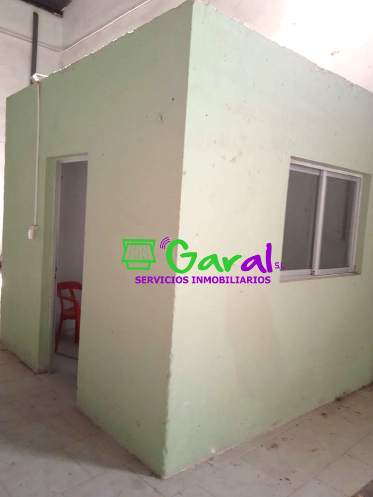 6931 Nave en Venta en calle Cuartel de la Guardia Civil de Aceuchal